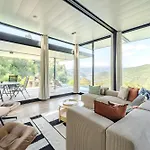Sorte Gestacas By House And People Ferienhaus