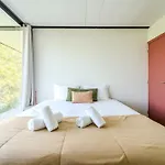 Ferienhaus Sorte Gestacas By House And People