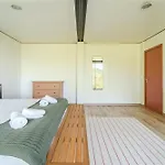 Sorte Gestacas By House And People Ferienhaus