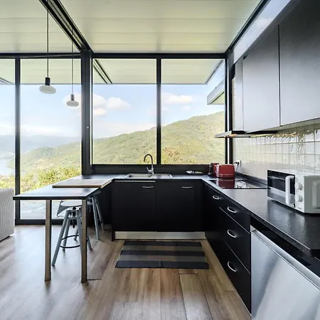 Holiday home Sorte Gestacas By House And People