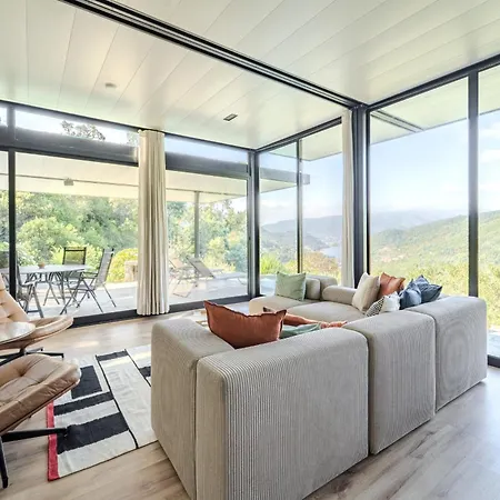 Sorte Gestacas By House And People * Louredo (Braga)