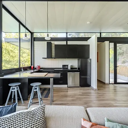 Сasa de vacaciones Sorte Gestacas By House And People