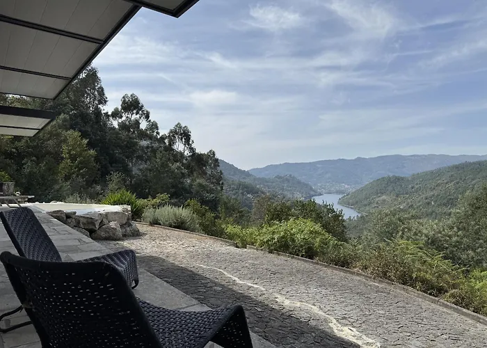 Sorte Gestacas By House And People Feriehus *