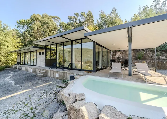 Sorte Gestacas By House And People Louredo (Braga)