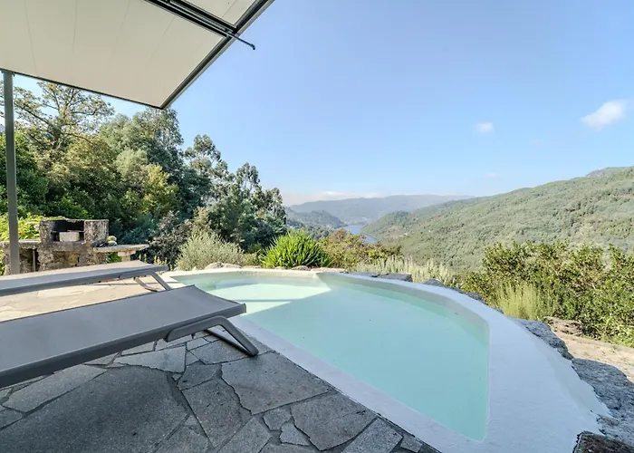 펜션 Sorte Gestacas By House And People *