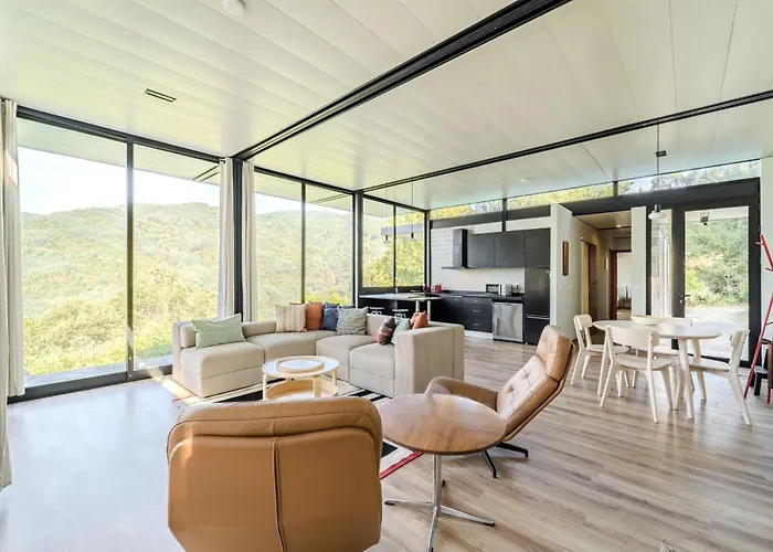 Sorte Gestacas By House And People * Louredo (Braga)