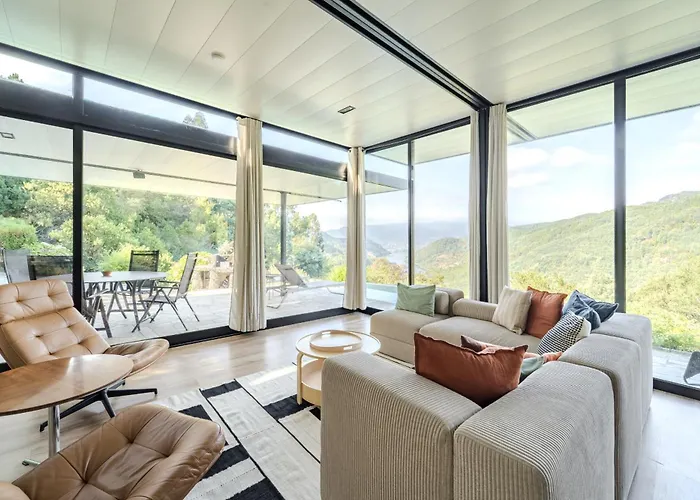 Sorte Gestacas By House And People Feriehus