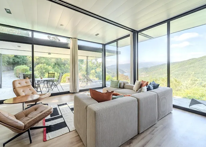 Sorte Gestacas By House And People * Louredo (Braga)