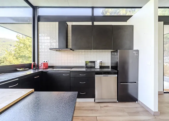 Feriehus Sorte Gestacas By House And People