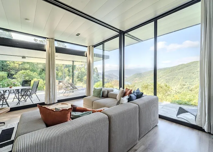 Sorte Gestacas By House And People * Louredo (Braga)