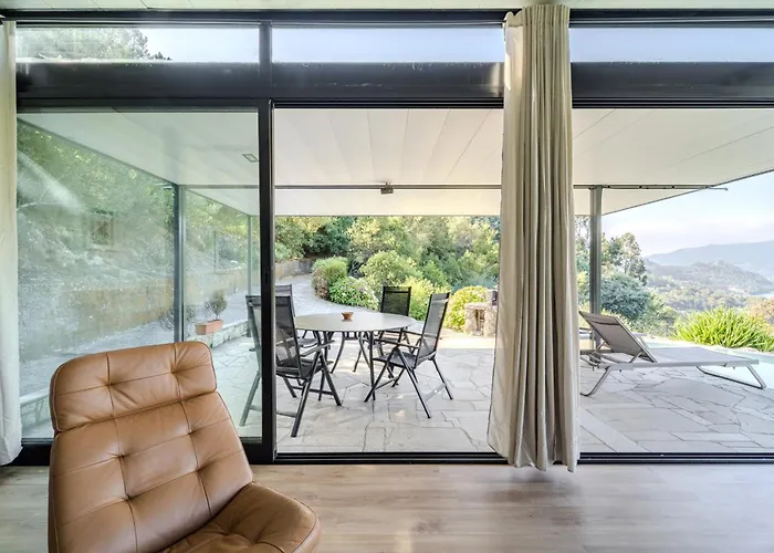 Feriehus Sorte Gestacas By House And People