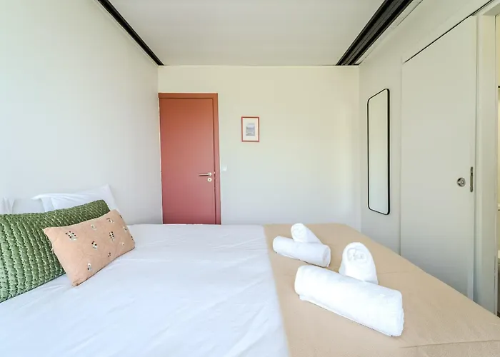 Sorte Gestacas By House And People Feriehus *