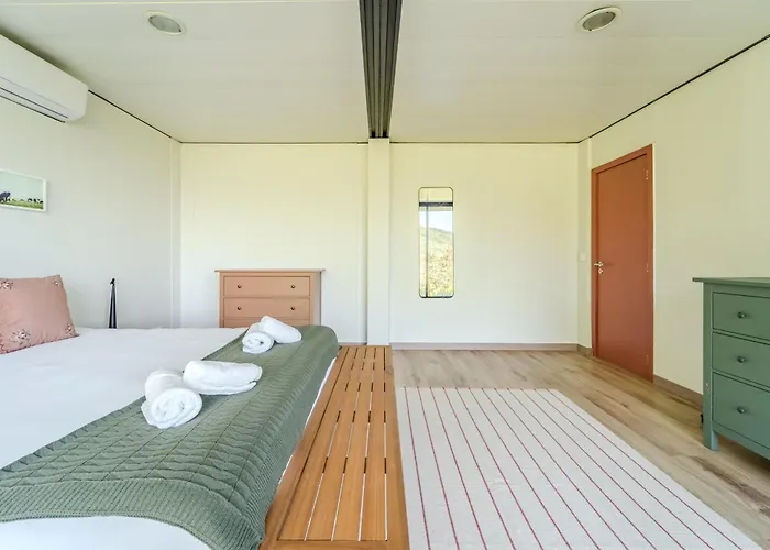 Sorte Gestacas By House And People Feriehus